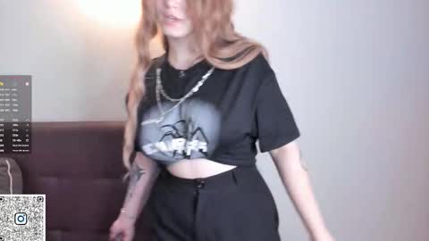 Violet online show from 09.11.25