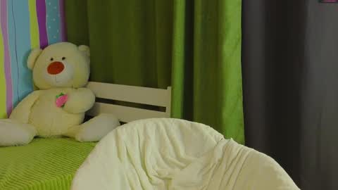 Snapshot of mitch911 chatting on 01.30.25 alice online show from 01.30.25