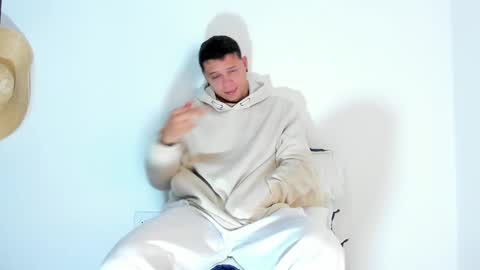 Snapshot of mitchellburns chatting on 02.24.25 mitchell online show from 02.24.25