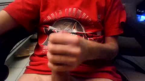 Snapshot of mitchelletbella chatting on 01.05.25 MitchellBWC online show from 01.05.25