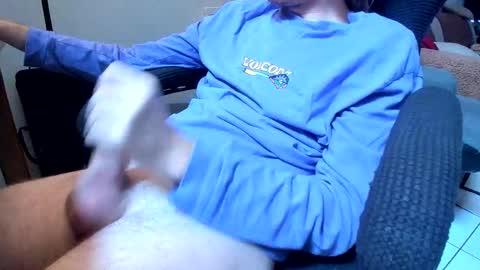 Snapshot of mitchelletbella chatting on 01.11.25 MitchellBWC online show from 01.11.25