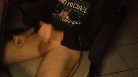 Snapshot of mitchelletbella chatting on 09.26.25 MitchellBWC online show from 09.26.25