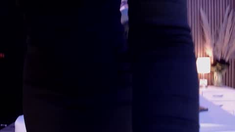 Mtica Brennet online show from 12.03.25