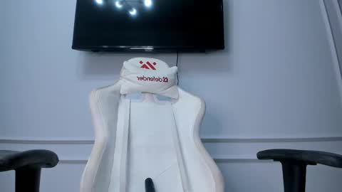   MIa   online show from 02.10.25