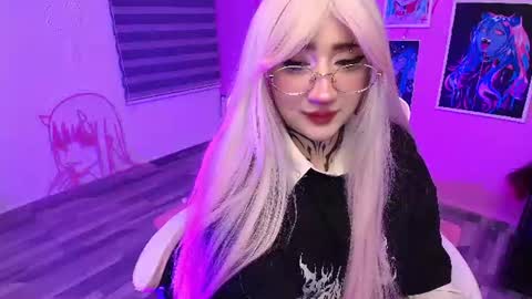 Snapshot of miwaviolet chatting on 07.06.26 Miwa Violet online show from 07.06.26