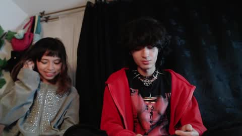 Naomi and Nekorii online show from 04.05.26