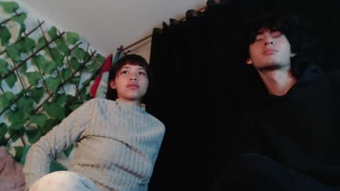 Snapshot of mixipeach chatting on 04.30.26 Naomi and Nekorii online show from 04.30.26