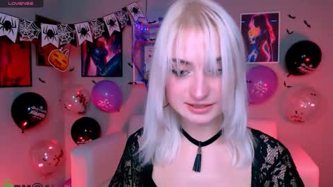 U dream online show from 10.22.25