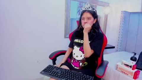 Snapshot of miyu_komori chatting on 03.01.26 miyu_komori online show from 03.01.26