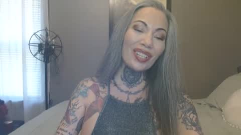 MizXtrix online show from 12.27.24