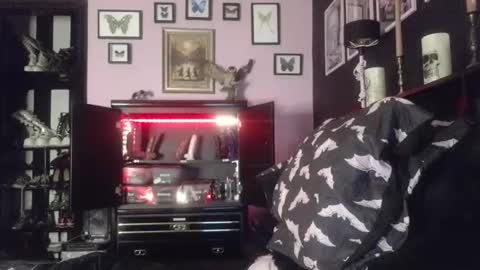 Mizz Bonez online show from 05.03.26