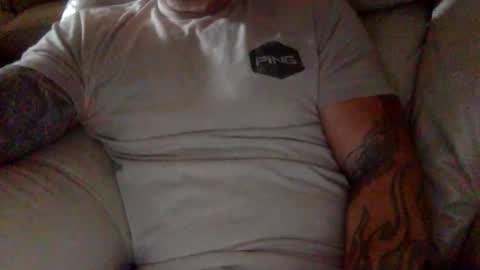 Snapshot of mjg175 chatting on 09.17.25 SexyRed online show from 09.17.25