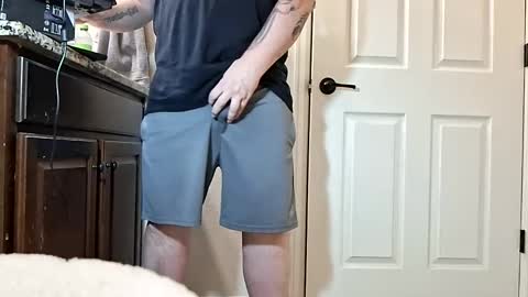 hoodyhoo online show from 02.12.26