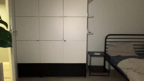 mmminnie online show from 10.12.25