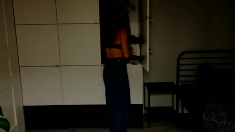 mmminnie online show from 12.17.25