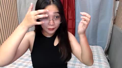 Snapshot of mnopxx33 chatting on 10.14.25 mnopxx33 online show from 10.14.25