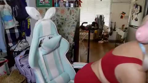 The Mochi Rainbow Variety Show online show from 12.29.24