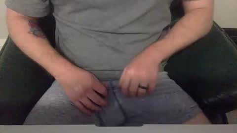 Snapshot of modifiedcanuck chatting on 01.16.25 MODifiedCanuck online show from 01.16.25