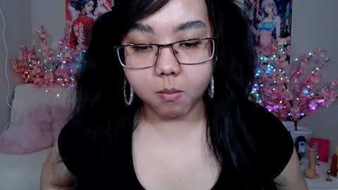 Snapshot of moertomlly chatting on 03.26.26 Molly online show from 03.26.26