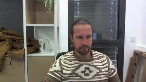 Julien online show from 02.03.25