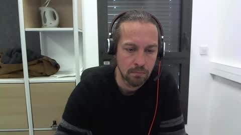 Julien online show from 03.10.25