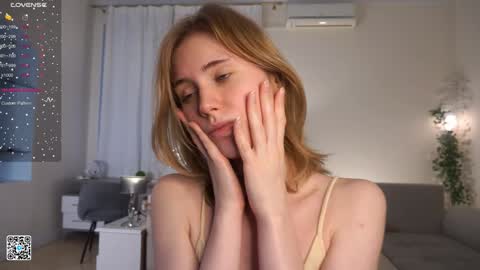 Snapshot of moiraalsbrook chatting on 01.22.25 Diana online show from 01.22.25