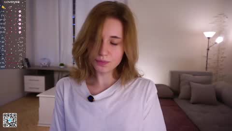 Snapshot of moiraalsbrook chatting on 01.27.25 Diana online show from 01.27.25