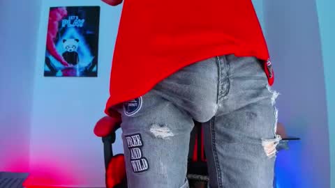 moises_23cm online show from 09.23.25