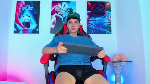 moises_23cm online show from 09.28.25