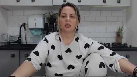 erika online show from 02.09.25