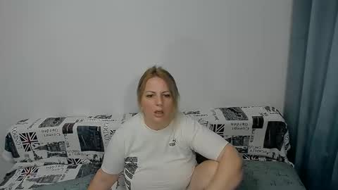 erika online show from 10.12.25