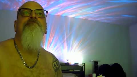 Snapshot of mojoe420 chatting on 11.09.25 mojoe420 online show from 11.09.25