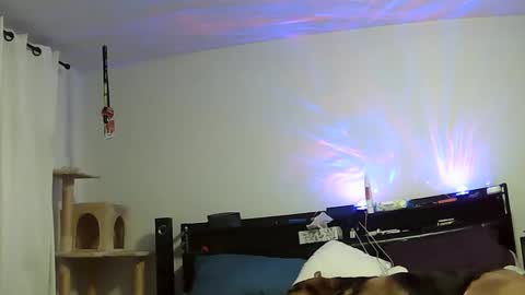 Snapshot of mojoe420 chatting on 11.12.25 mojoe420 online show from 11.12.25