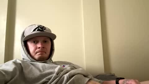 Snapshot of mojozz chatting on 02.22.25 LookinForFun online show from 02.22.25