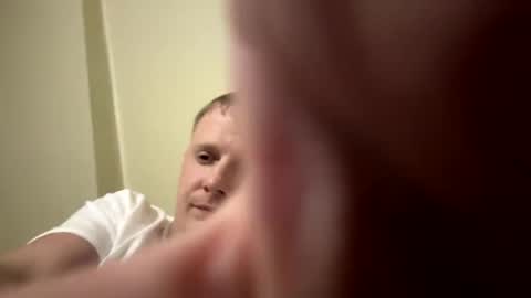 Snapshot of mojozz chatting on 03.06.25 LookinForFun online show from 03.06.25