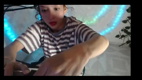 Snapshot of moka_soul chatting on 06.18.26 moka_soul online show from 06.18.26