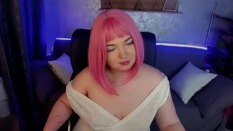 Snapshot of molinmoon chatting on 03.04.25 Rosa online show from 03.04.25