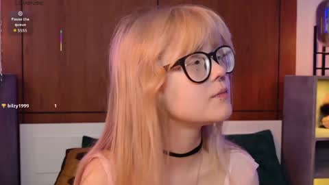 moliqin online show from 06.04.26