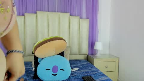 Hey Guys  Im Mollie online show from 12.12.24
