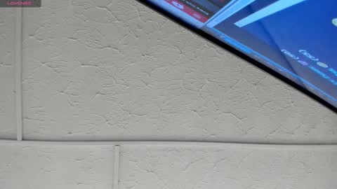 Snapshot of molliebue1 chatting on 09.25.25 Hey Guys  Im Mollie online show from 09.25.25