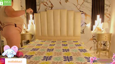 Snapshot of molliebue1 chatting on 10.03.25 Hey Guys  Im Mollie online show from 10.03.25