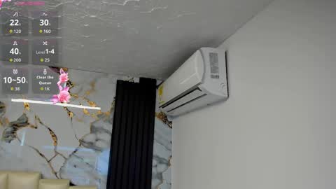 Snapshot of molliebue1 chatting on 10.05.25 Hey Guys  Im Mollie online show from 10.05.25