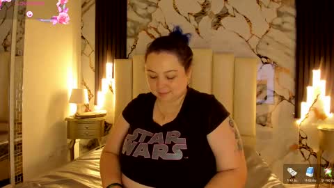 Snapshot of molliebue1 chatting on 10.14.25 Hey Guys  Im Mollie online show from 10.14.25