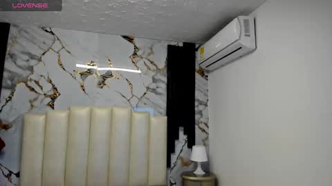 Snapshot of molliebue1 chatting on 10.23.25 Hey Guys  Im Mollie online show from 10.23.25