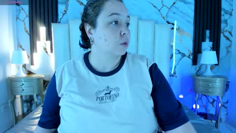 Hey Guys  Im Mollie online show from 11.13.25