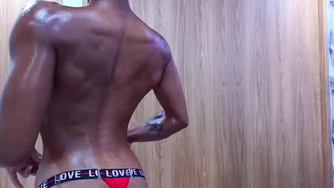 Snapshot of molly_ady chatting on 10.03.25 Molly online show from 10.03.25