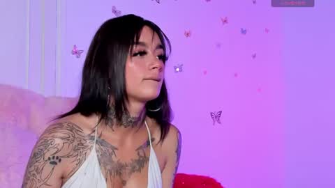 Snapshot of molly_blue01 chatting on 06.09.26 Follow me and rate me online show from 06.09.26