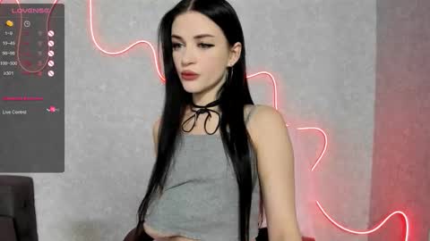 Molly - online show from 10.20.25