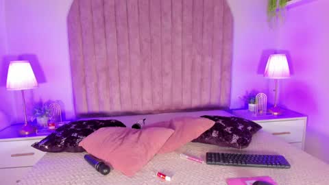 Molly Jackson online show from 01.13.25