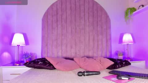 Molly Jackson online show from 01.16.25